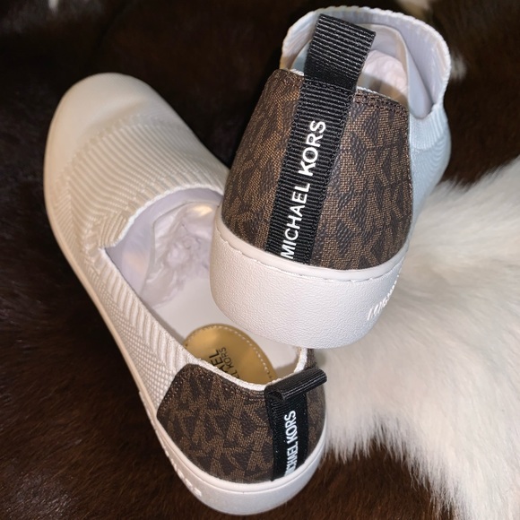 SARINA SLIP ON SOFT STRETCH KNOT SHOES - Picture 5 of 7